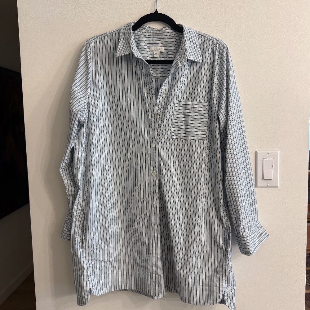 J. Jill Tunic Length button Down with collar and pockets - Striped